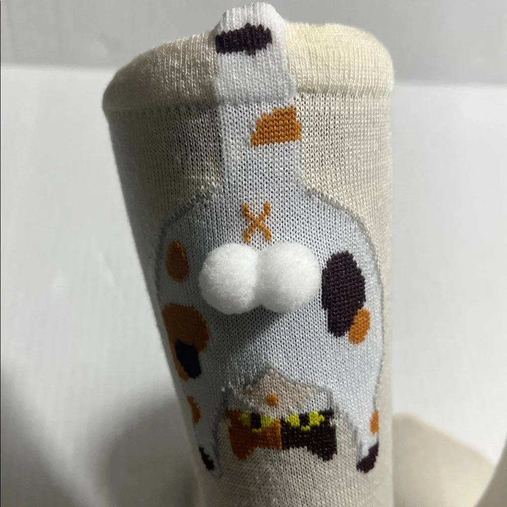 Cream Cat Patterned Women’s Socks